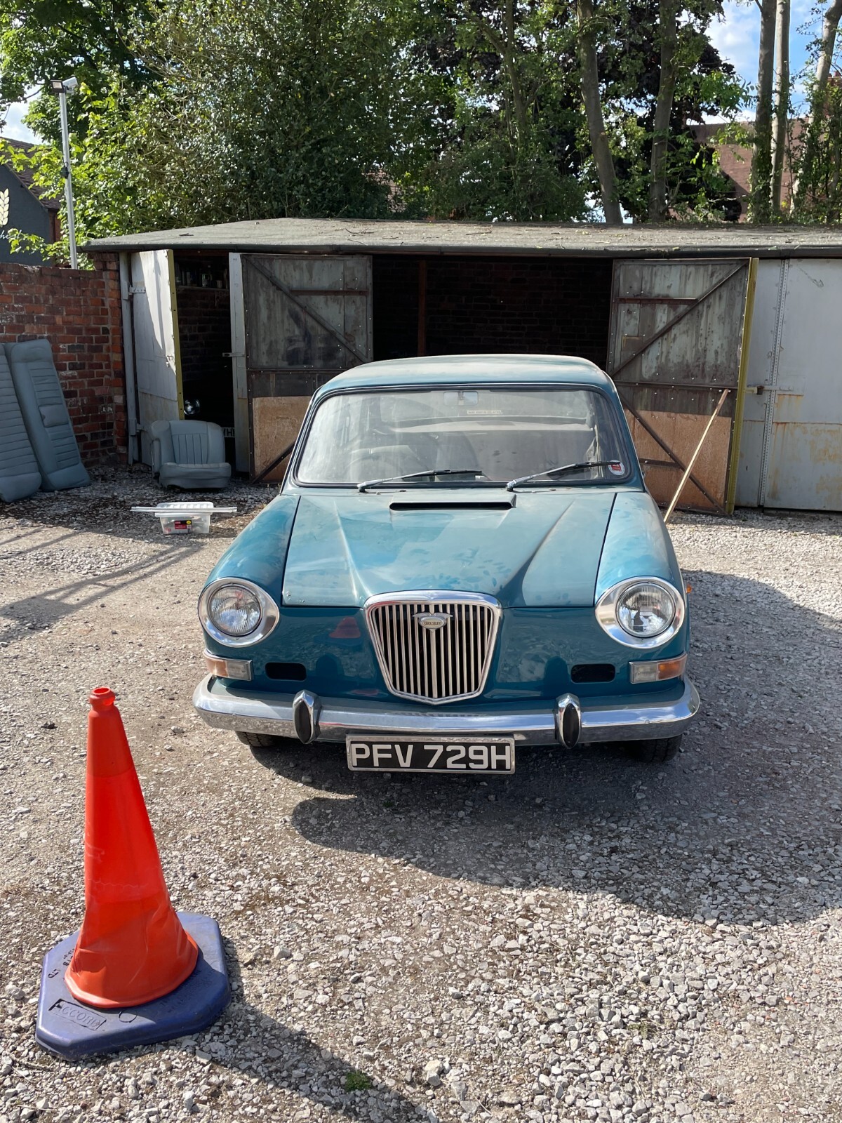 Image 1 - 1970 Wolseley 18/85 MK2 - Persian Blue