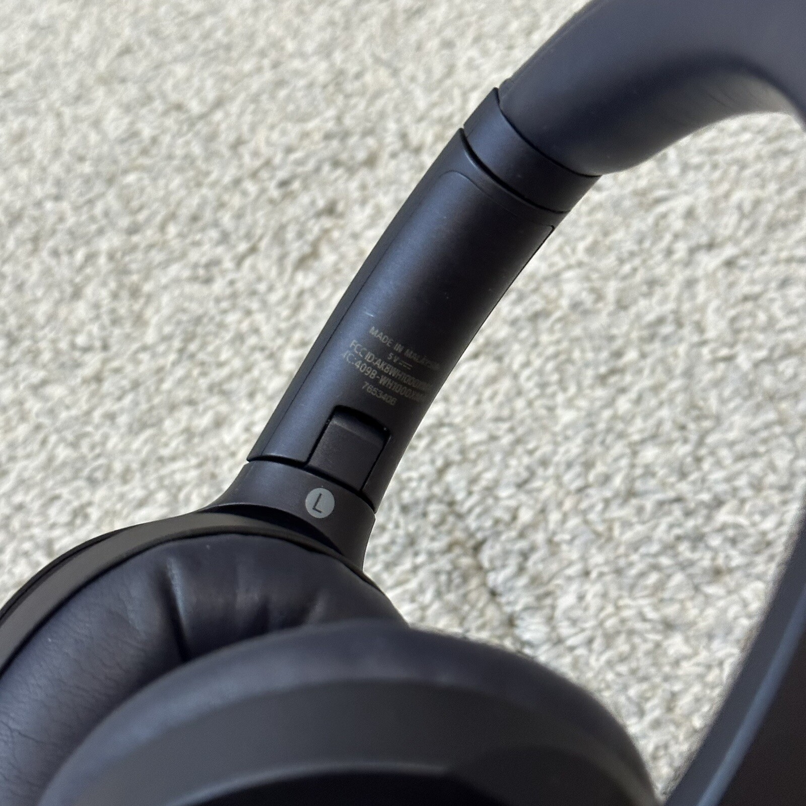 Sony WH1000XM4/L Wireless NoiseCancelling OverEar Headphone Midnight