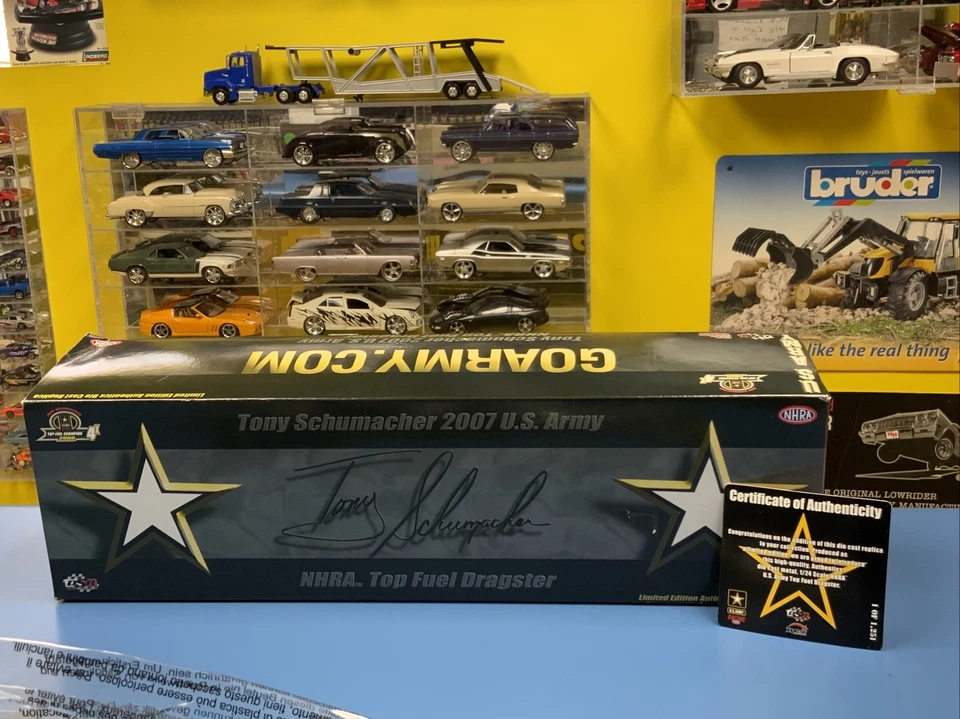 RC2 DSR TONY SCHUMACHER 2007 U.S. ARMY NHRA DRAGSTER AUTHENTICS 1 OF 1,251 NEW - Image 3 of 4