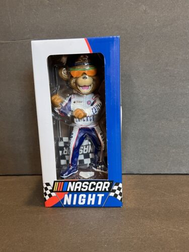 Chicago Cubs Clark NASCAR Night SGA Bobblehead 29. Juni 2023
