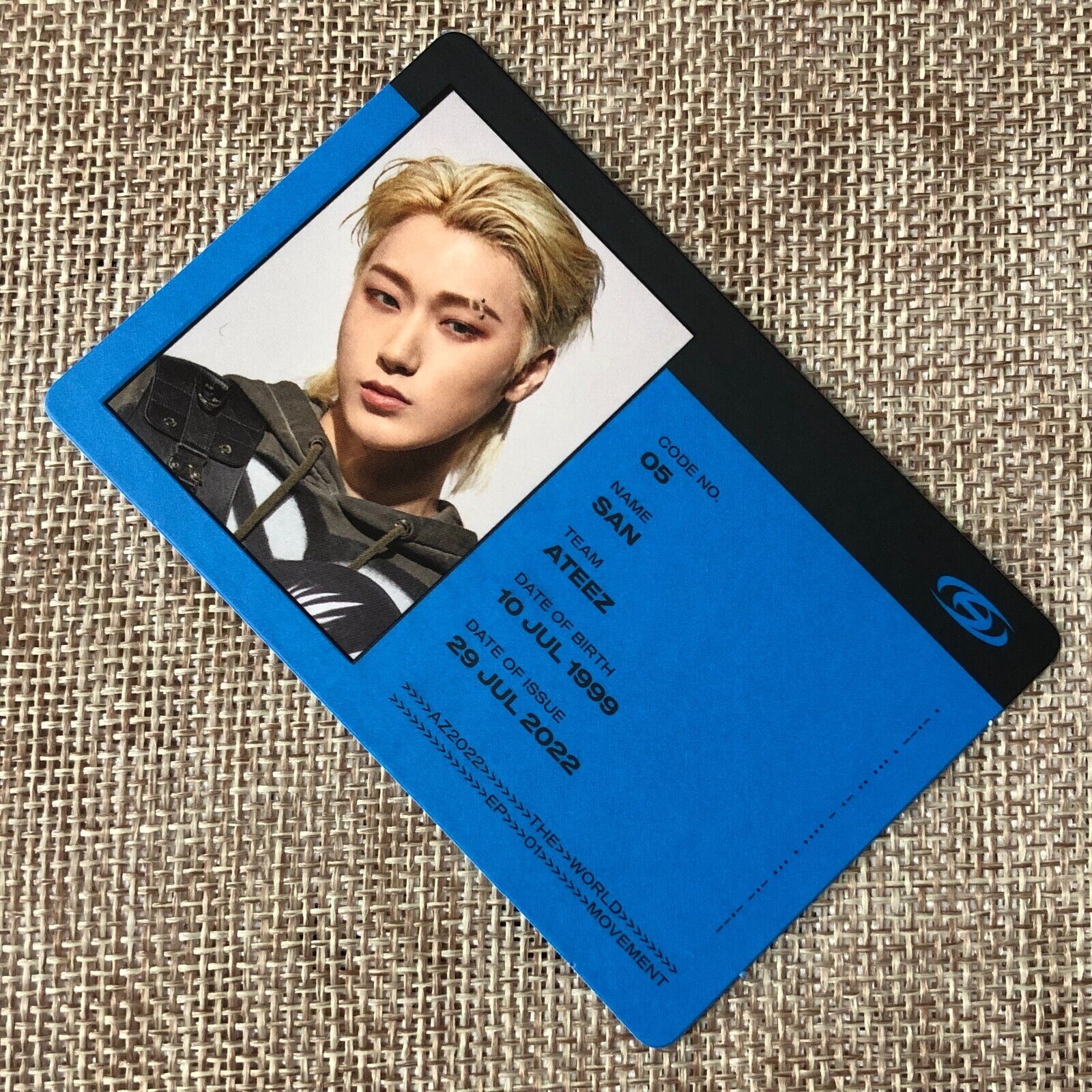 ATEEZ SAN [ THE WORLD EP.1 : MOVEMENT Official ID Card Photocard ] A / NEW  /+GFT