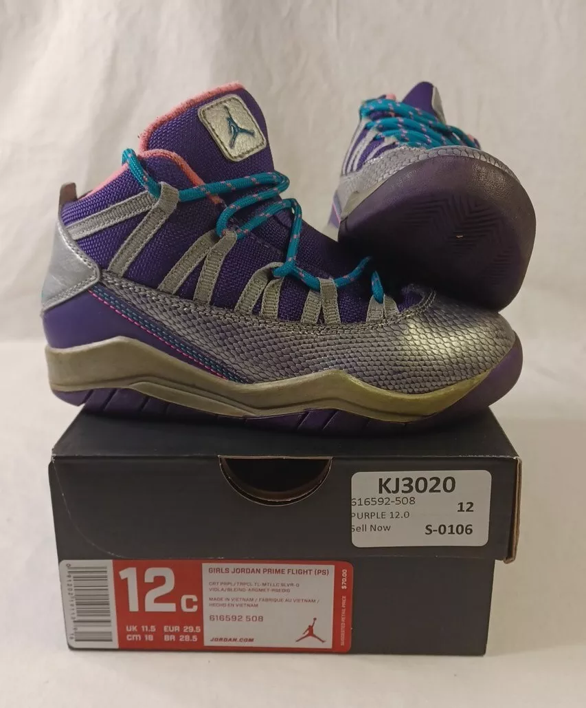 Girls size 11 store nike shoes