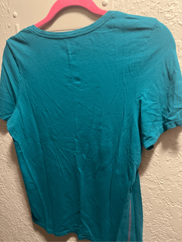 Life Is Good Teal/Green Breathe camicia scollo a V donna taglia media - Foto 7 di 8