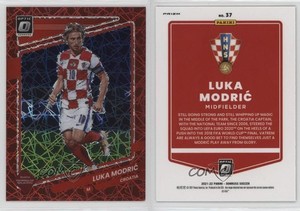 2021-22 Panini Donruss Road to Qatar Optic Red Velocity Prizm Luka Modric #37