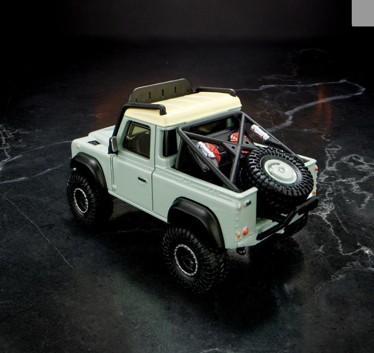 HOT WHEELS Elite 64 Land Rover Defender 90 Premium 1/64 Pickup Truck Diecast