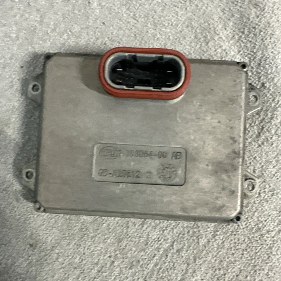 Módulo OEM para Cadillac Escalade Chevy Suburban GMC Yukon Faro LED 25883862 Foto 3 de 3