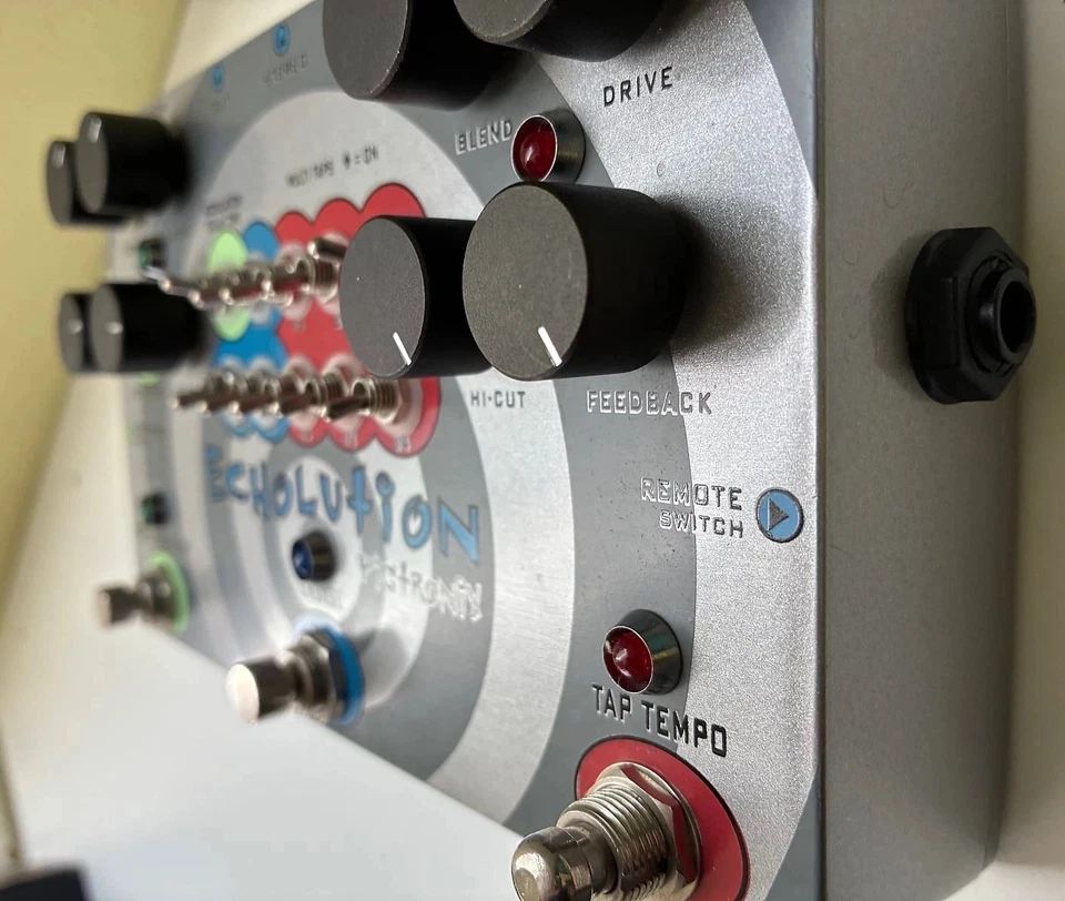 Pigtronix Echolution PHI Modulation Delay 2010s - Graphic + Power Supply - Image 3 of 4