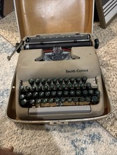 Vintage Smith-Corona Sterling Portable Typewriter with Case Green Keys Tan Case thumbnail