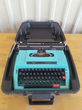 vintage ssk 300 deluxe 12 manual portable with case typewriter In Working Order