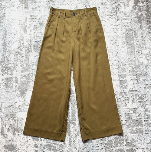 NWT Banana Republic High Rise Wide Leg Pleated Ankle Pant Trousers Size 6