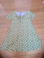 SO Dress Women's Green Floral Tie V Neck Short Sleeves Size M