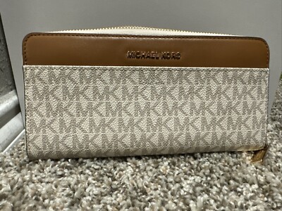 NWT Michael Kors Mercer 'MK' Logo Continental Zip Around Wallet