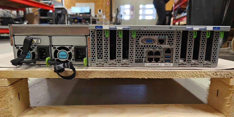 Oracle T8-1 SPARC 32-Core 5.0GHz CPU, 2TB (16 x 64GB), 2x 800GB SSD, Rack Kit - Image 4 of 4