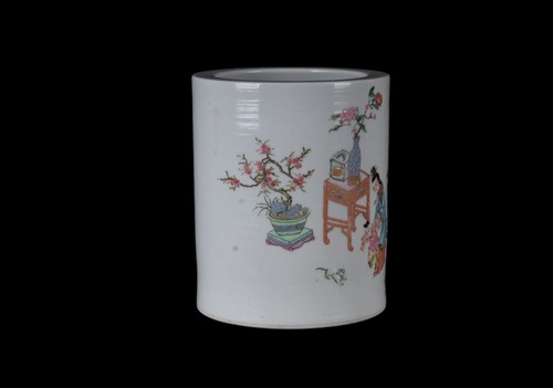 Ein Famille Rose Porzellan Pinseltopf im Stil des 18. Jh., China, 19. Jh., Qing - Bild 6 von 13