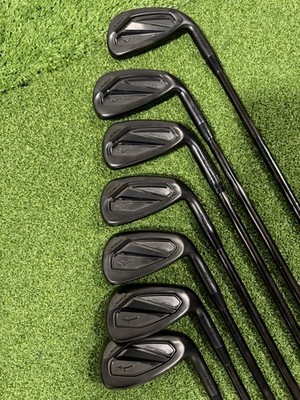Mizuno JPX925 Hot Metal Black Iron Set, 5-GW,  KBS Tour Lite Black Stiff  RH