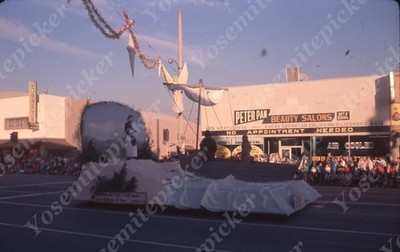 Sl16 Original Slide 1964 Star Parade Calif Angel on light pole float 719a