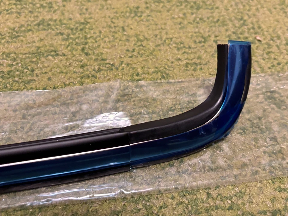 Toyota Genuine 4Runner Pickup 89-95 Front Chrome Windshield Molding Pair OEM JDM Foto 2 de 4