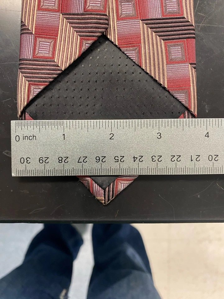 Screenplay By Martin Wong Silk Necktie Black Red Gold Geometric Handmade 60x3.75 - Image 4 of 4