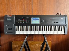 Korg TRITON Extreme 61Key Music Workstation/S...