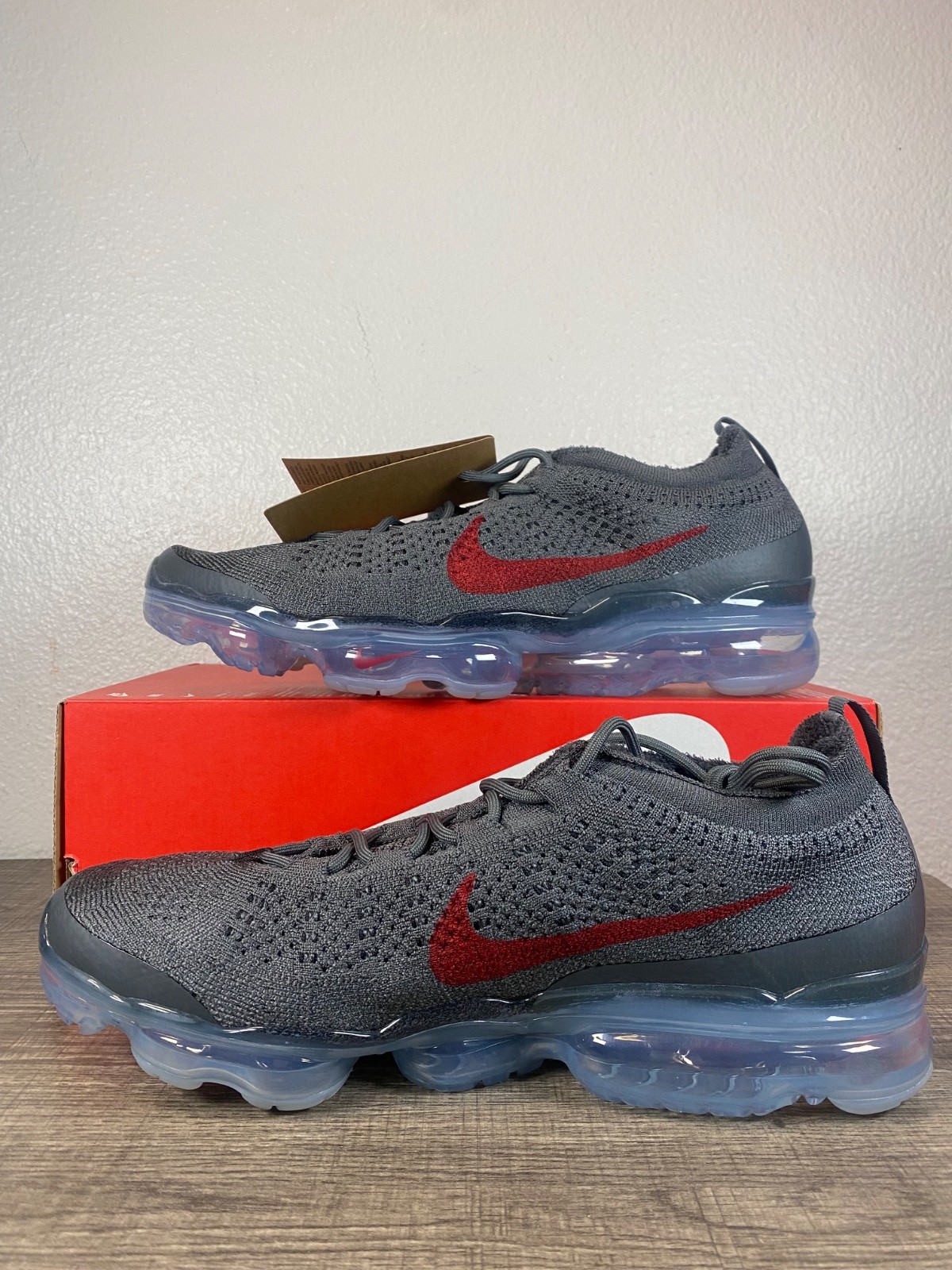 SAOLA Nike Air Vapormax 2023 FK Grigio Scuro Rosso Palestra (DV1678 019) Uomo Taglia 11