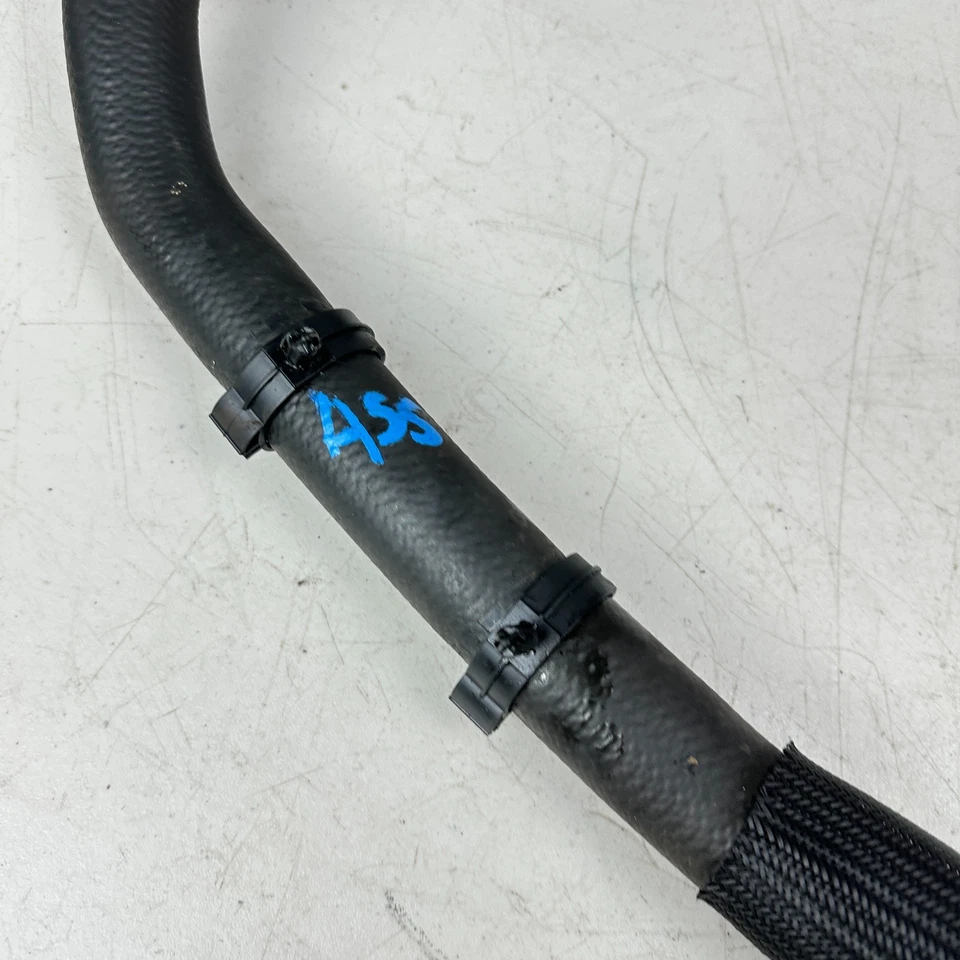 Chevrolet Corvette C7 2014-19 motor radiador refrigeración refrigerante manguera tubo OEM Foto 3 de 4