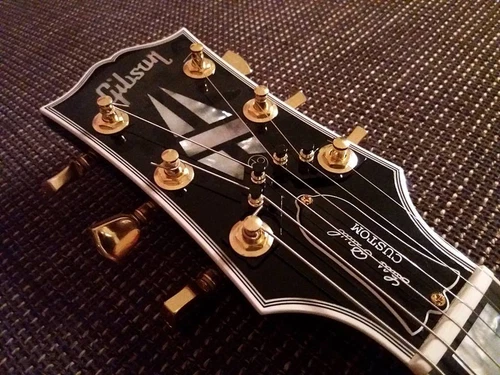 THE STRING BUTLER V2 PREMIUM - FOR GUITAR - THE NEW WORLD OF TUNING