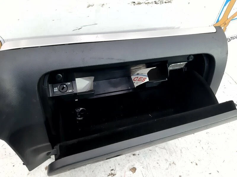 guantera VOLKSWAGEN JETTA III 1.9 TDI 2005 152786 1108161 Foto 4 de 4