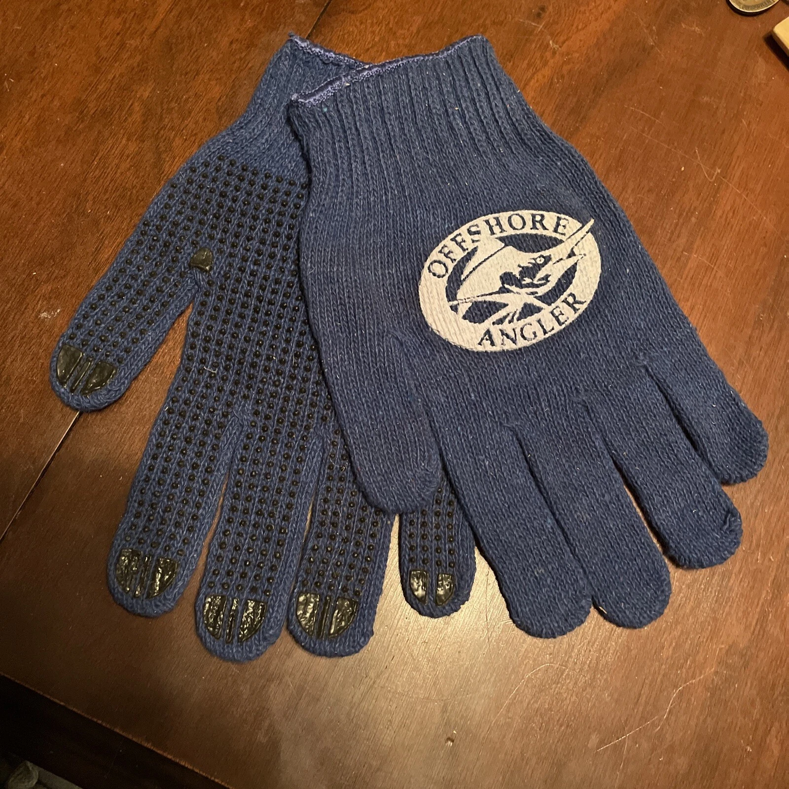 OFFSHORE FISHING GLOVES Size LARGE With Palm Grips