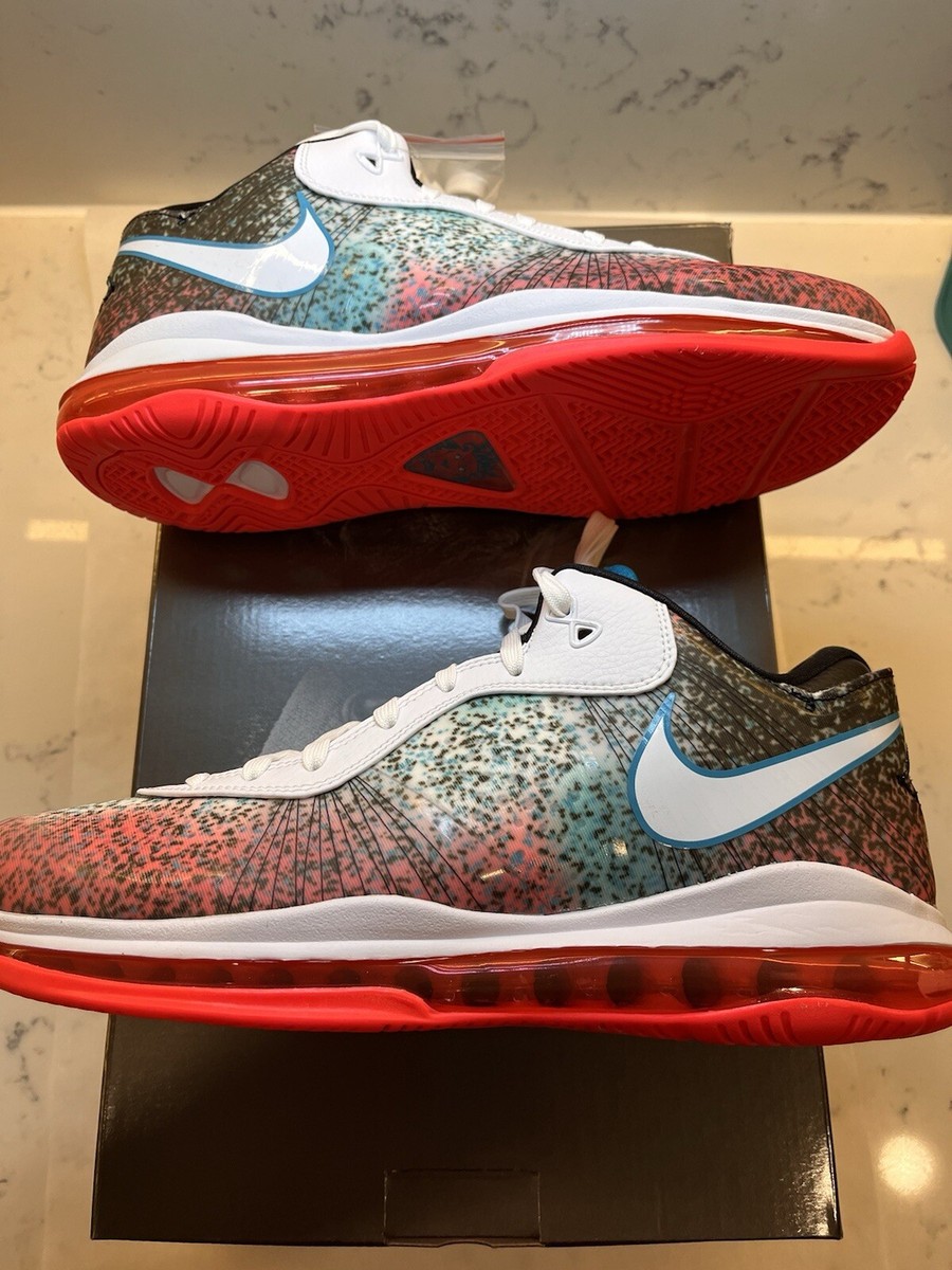 Shoe Lebron 11 Retro Nike LeBron 11 'Independence Day' 616175-164 - Main Image