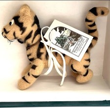R John Wright Miniature Pocket Tigger Disney Winnie the Pooh Ltd Ed 1996 COA MIB