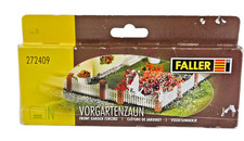 Faller Model 272409 N Scale Front Garden Fencing White Picket Brick Pillar Boxed