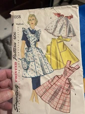 Vintage Uncut 40 Cent Simplicity 1358 Apron Sewing Pattern
