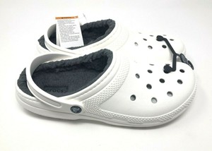 white lined crocs