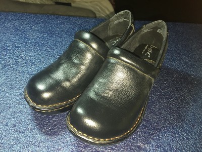 born concept clogs