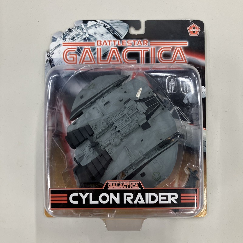 Joyride RC2 2004 Battlestar Galactica Cylon Raider Mint New NIB Series 1