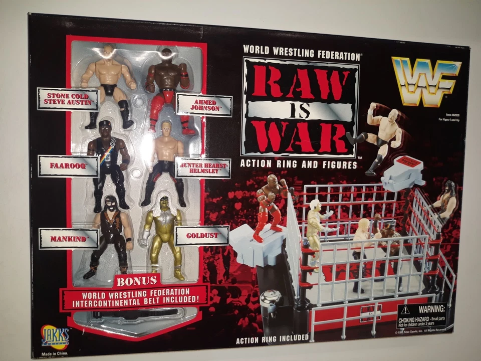 WWF Raw Is War Action Ring & 6 Mini Figures Jakks 1997 NEW WWE Austin Mankind - Image 2 of 4