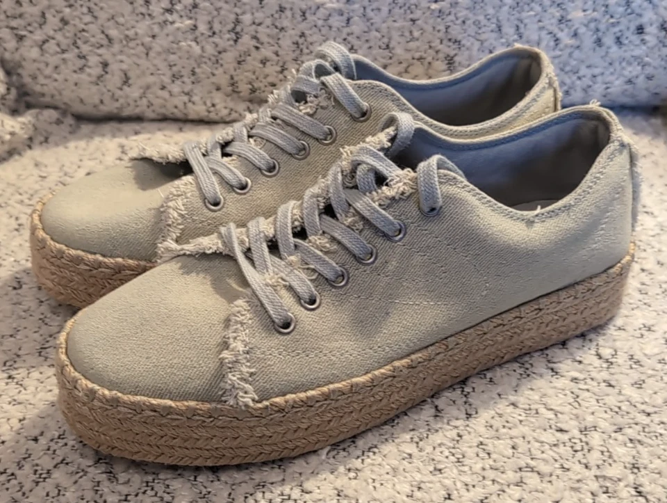 Zapatillas deportivas Tretorn Eve plataforma baja alpargata en verde azulado pálido talla 8 Foto 2 de 4