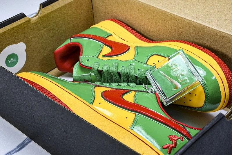 Nike Air Force 1 Low Lil Yachty Concrete Boys Lucky Green IH4383-300 talla para hombre Foto 3 de 4