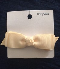 NWT 2 Baby Gap Small Ivory Bow Clips