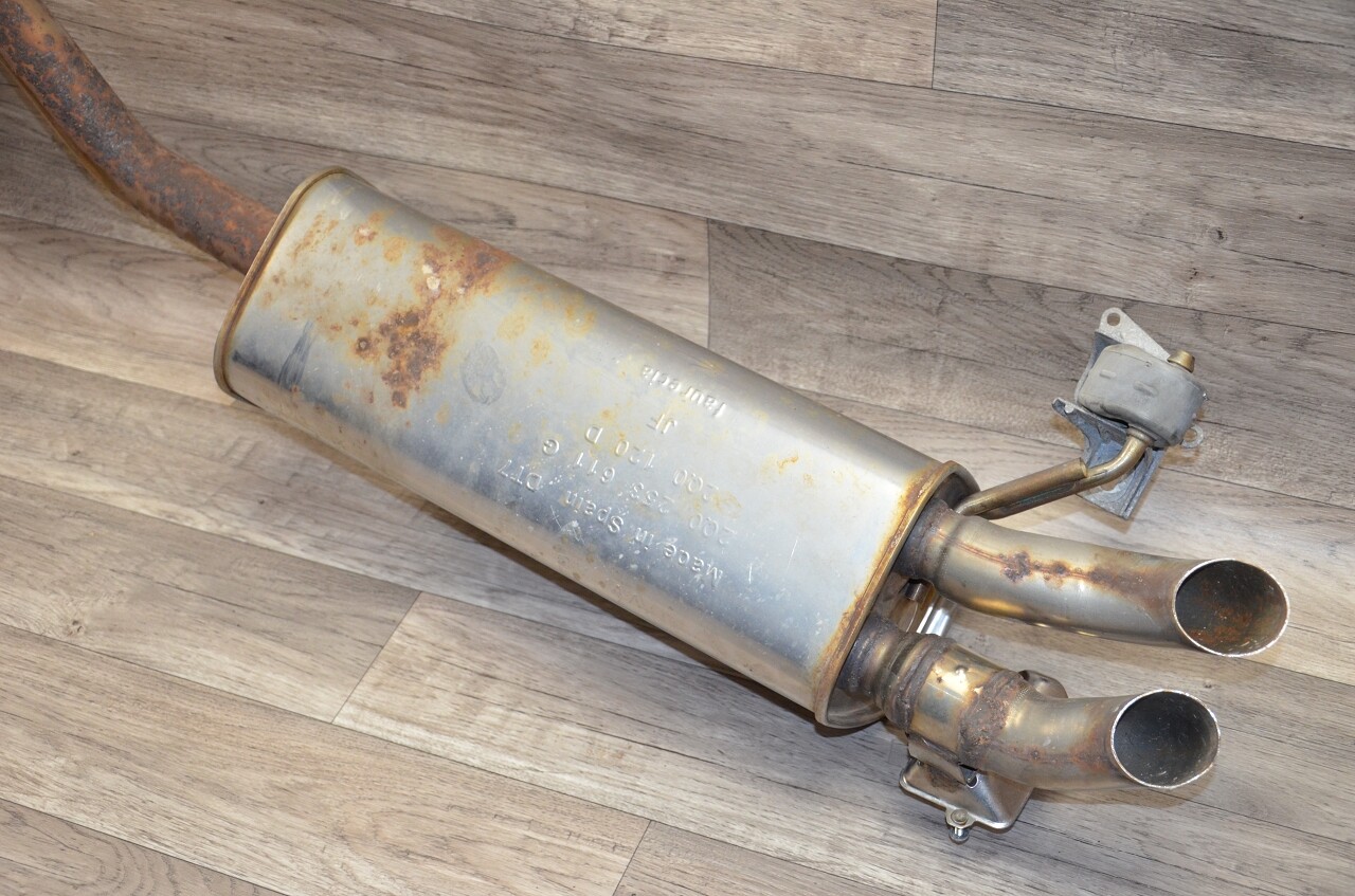 Seat Arona KJ7 2018Bj Auspuff Endtopf Endschalldämpfer 2Q0253611G  