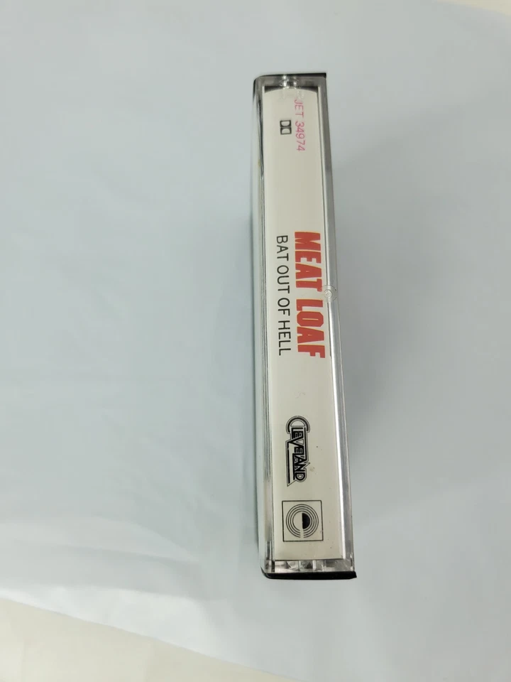 Meat Loaf - Bat Out of Hell (1977) Music Cassette CBS JET 34974 - Image 2 of 4