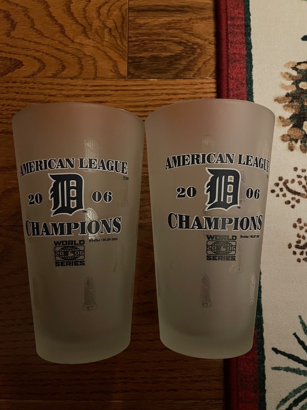 2 Detroit Tigers 2006 American Champion Frosted Drinking Glasses 5.5”