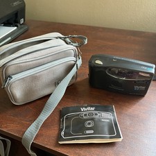 Vivitar EZ200 35mm Point Shoot Film Camera Black Auto Focus w/ Case