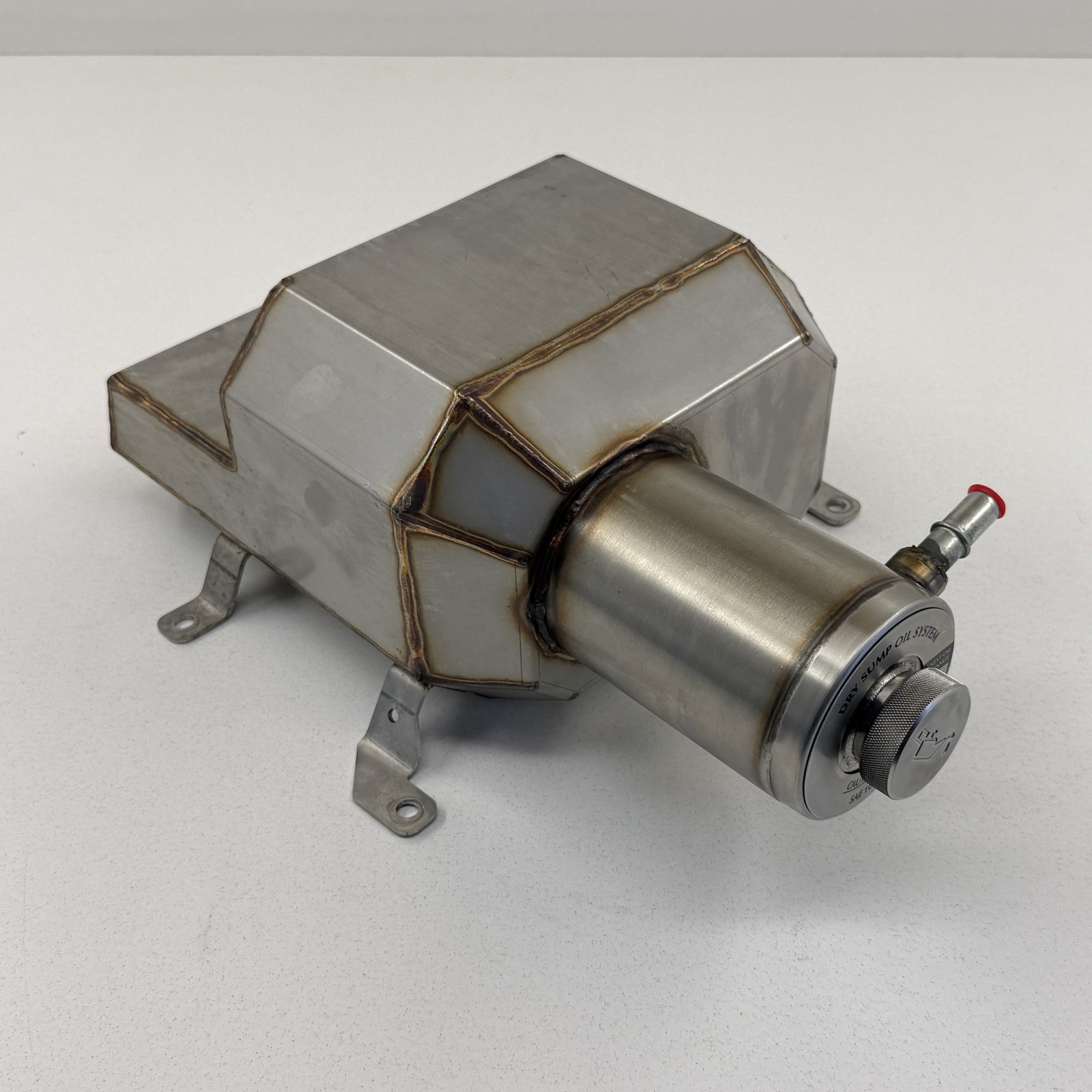 Aston Martin Vantage 2009-2017 Dry sump oil tank