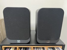 Q Acoustics 3020 Graphite Bookshelf Speakers / Boxincluded