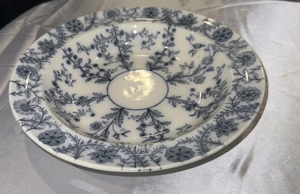 Vintage Copeland B Blue Flower roung 9” Vegetable Serving Bowl England 19th Cent - Image 2 of 4