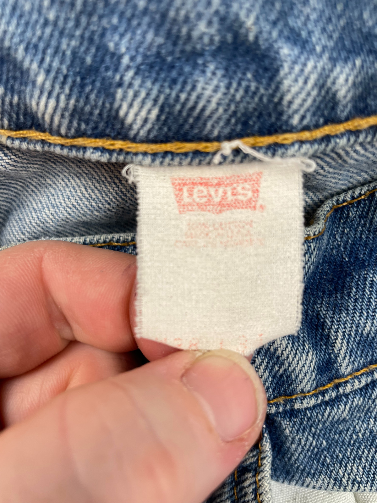 Vintage Levis 517 Jeans Fits Mens 36x30 Bootcut Orange Tab Medium Wash Denim USA thumbnail 8