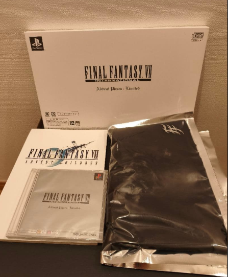 Final Fantasy VII Advent Children Limited Edition Collectible Set