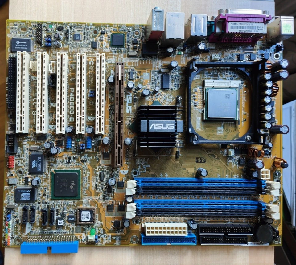 Asus P4C800-E DELUXE Socket 478 + 2.8GHz Pentium4 CPU + extras -- See photos -- - Image 2 of 4