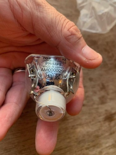 NEW OEM Philips, Original, Genuine , UHP 132/120w 1.0 E19 , Projector Lamp, Bulb - Picture 4 of 7